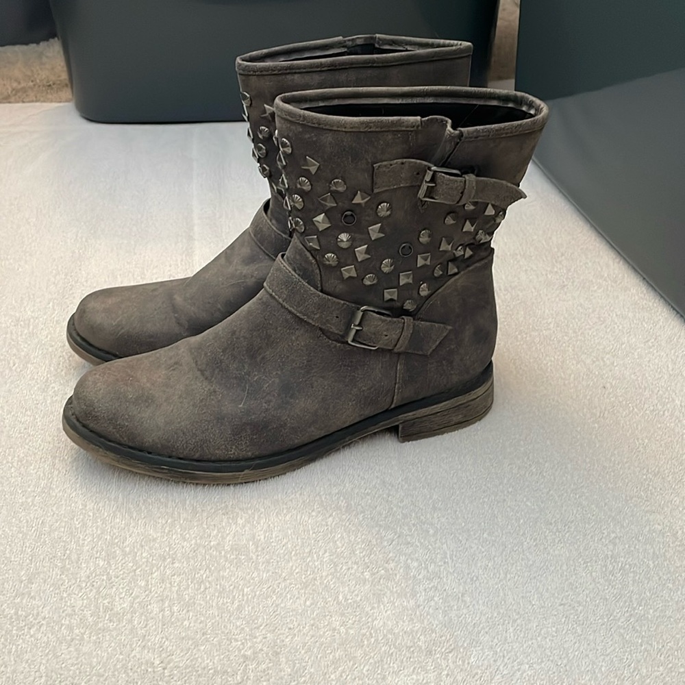 Grey Lollipop Boots Women’s Size 9